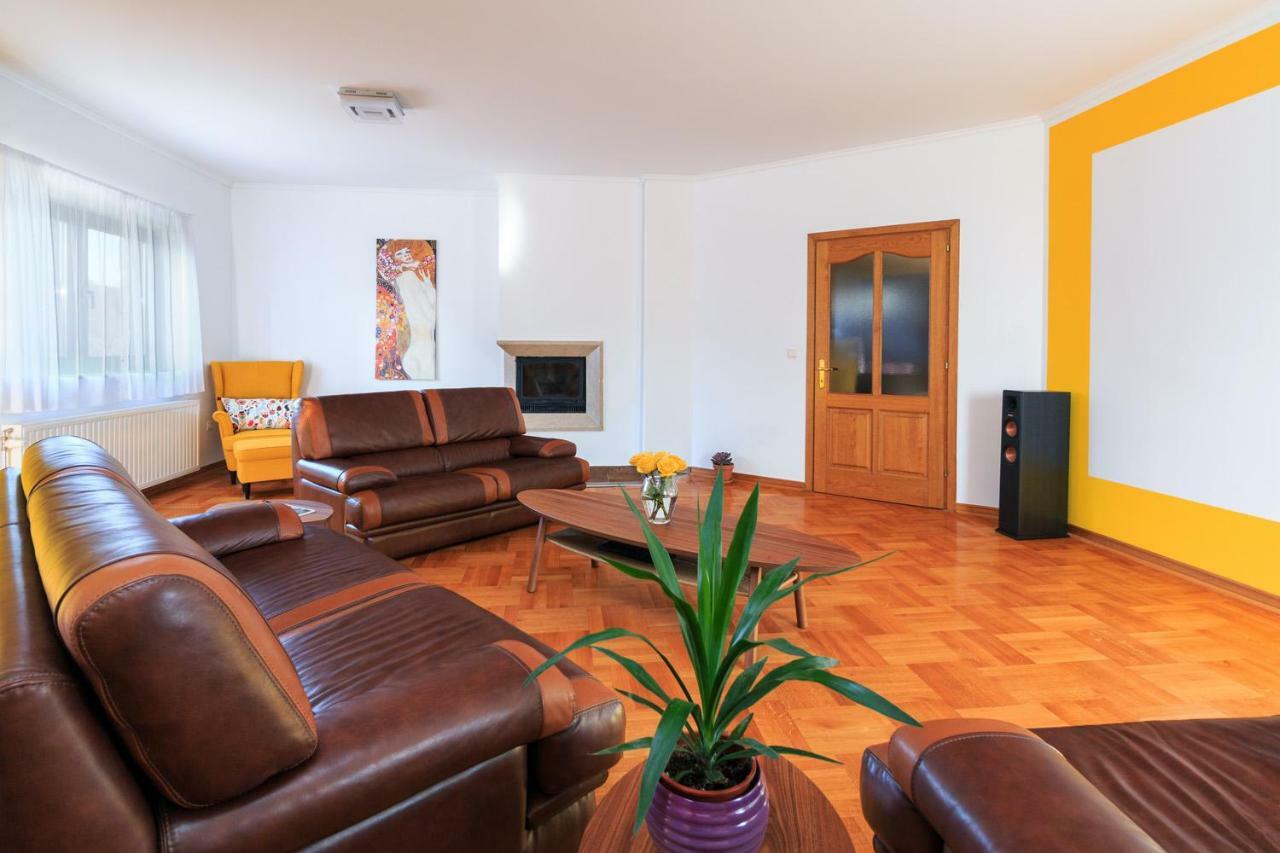 Villa Dream Srima Esterno foto